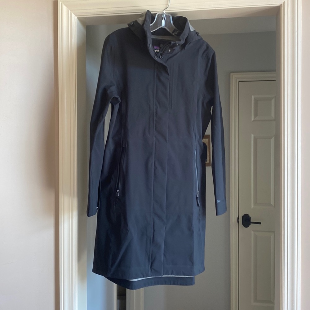 Patagonia long parka outer shell (wind/water proof)